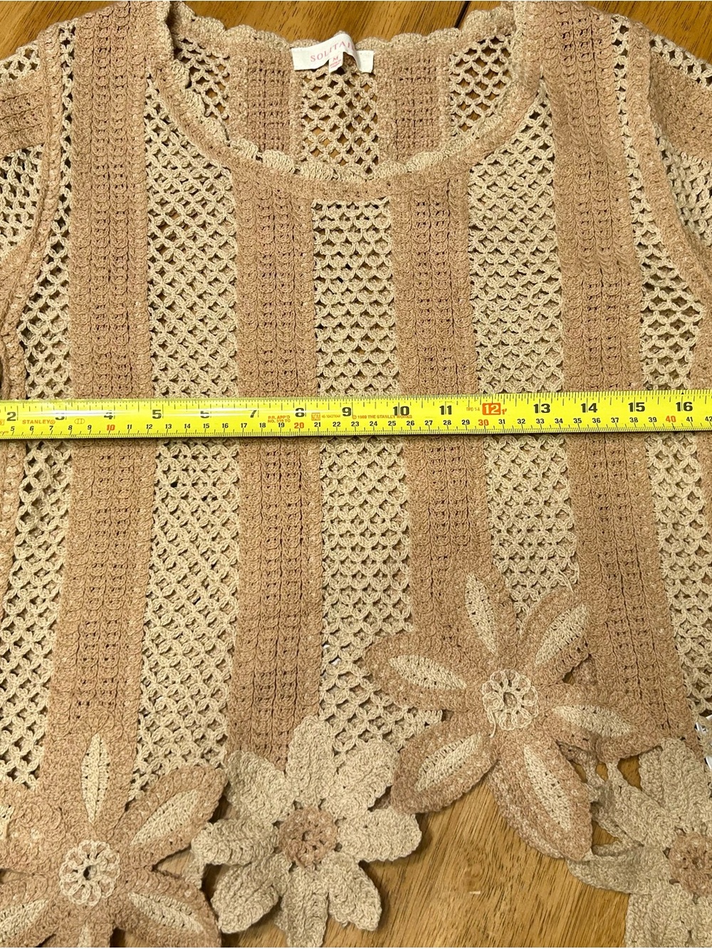 Solitaire Crochet Flower Hem Top - Tan & Cream Medium - Picture 5 of 7